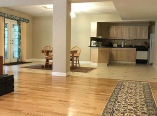 10901 Stuart Mill Rd, Oakton, VA 22124