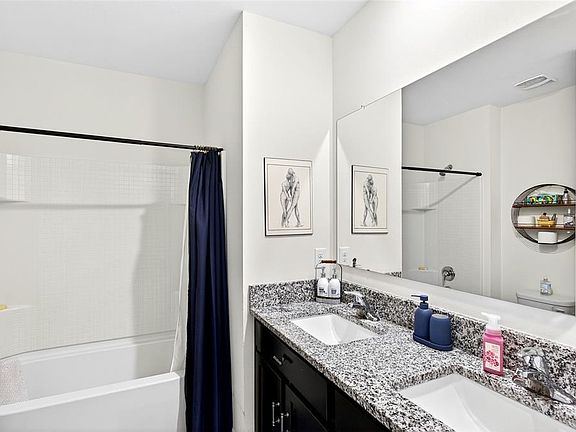 5th image of 508 Hickory Course Loop