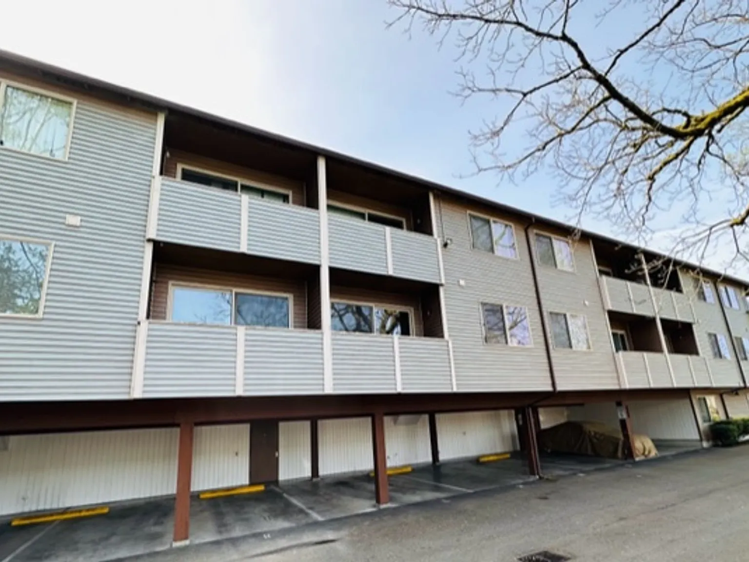 Evergreen Place Apartments — Photo 2