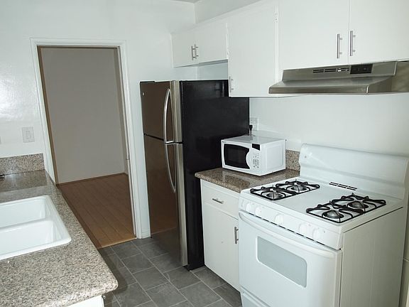 2nd image of 3344 Keystone Ave #6