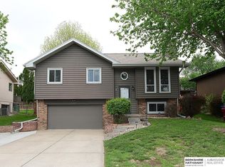 13580 Chandler St, Omaha, NE 68138