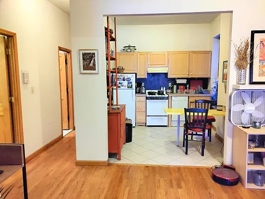 Rented by Crosstown Apartments NYC | media 18