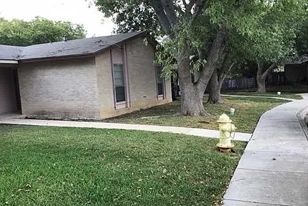 3 bed, 2.0 bath, 1135 sqft, $1,025 — Photo 2