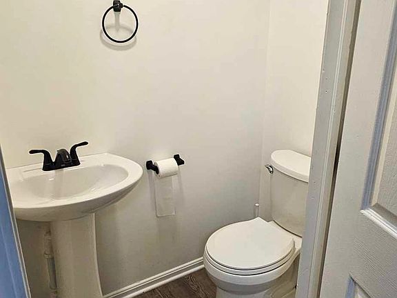 3rd image of 1028 Bridle Ct #1028