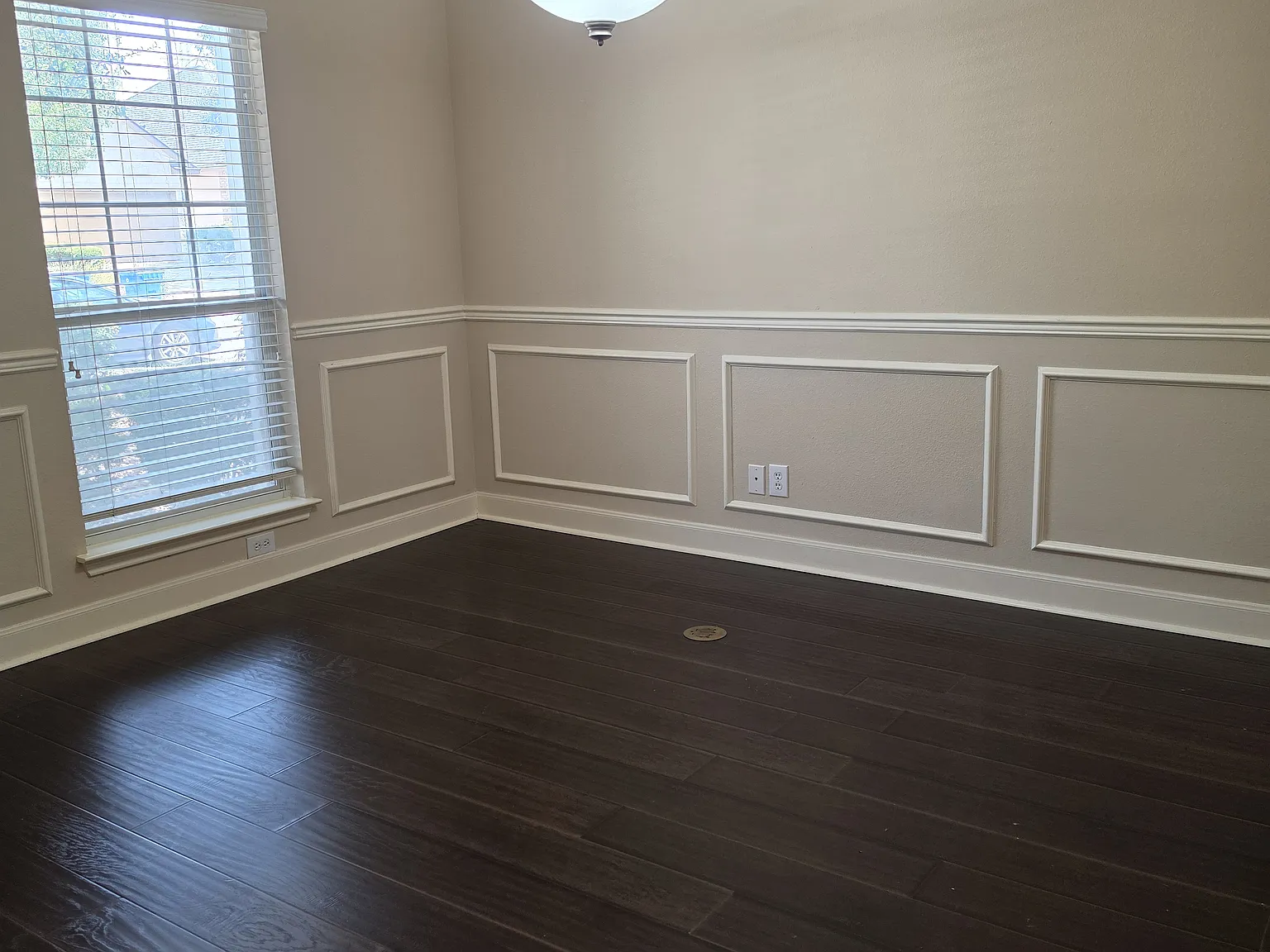 4 bed, 2.5 bath, 2363 sqft, $2,150 — Photo 4
