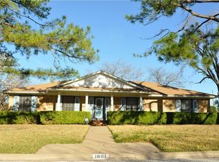 1601 Dakota Dr, Garland, TX 75043