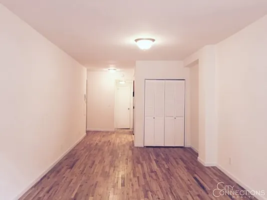 Rented by City Connections Realty | media 9
