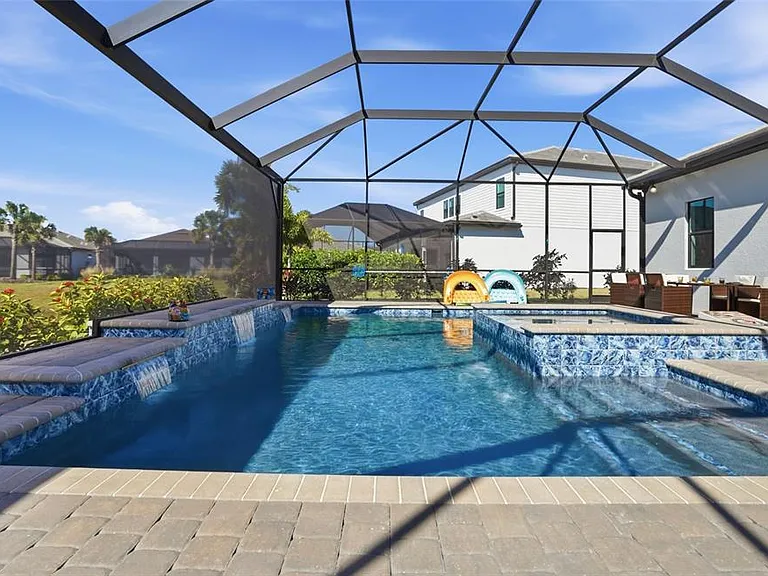 Pebble Ridge Dr — Photo 22