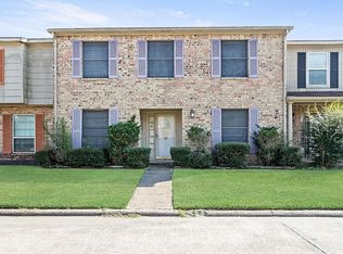 6824 Marshall Place Dr, Beaumont, TX 77706