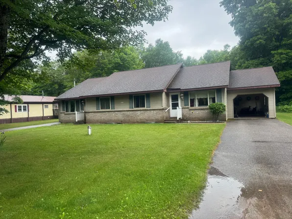 N6816 Elm St, Engadine, MI 49827