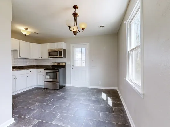 233 Burch Rd, Clarksville, TN 37042