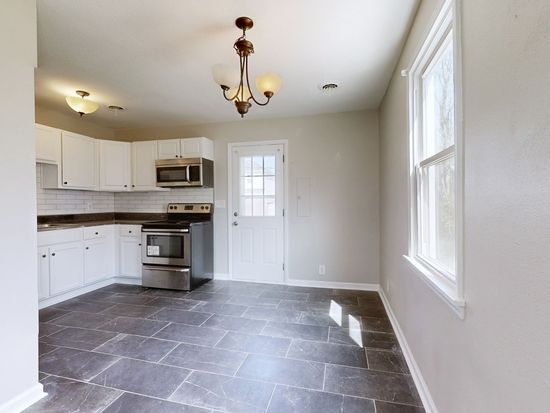 233 Burch Rd, Clarksville, TN 37042