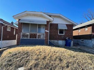 8343 Strathmore Pl, Saint Louis, MO 63136