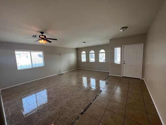 5th image of 10210 W Raymond St