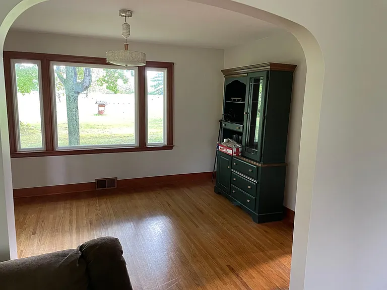 Dining Room (Empty)