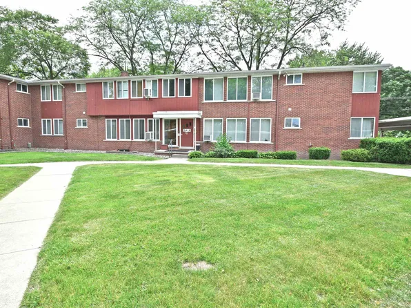 2419 Damman Dr Unit 201C, Midland, MI 48640