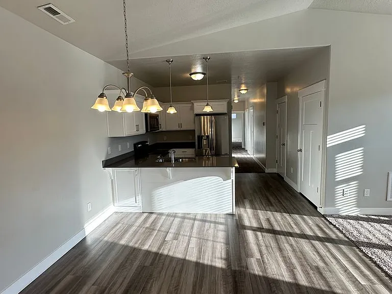14506 S Ronan Ln #302 — Photo 3