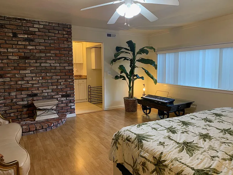 522 Georgia Ave — Photo 10