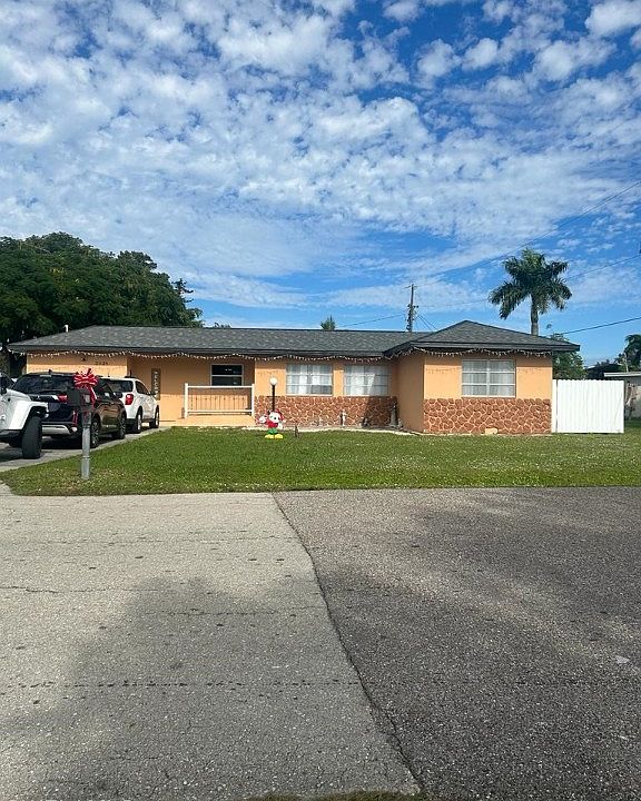 1st image of 2038 Maravilla Cir