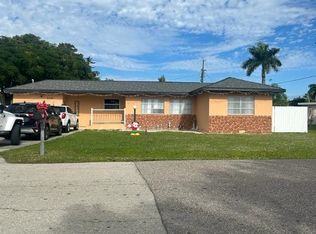 2038 Maravilla Cir, Fort Myers, FL 33901