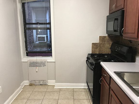 5th image of 168 Harrison Ave #1TK