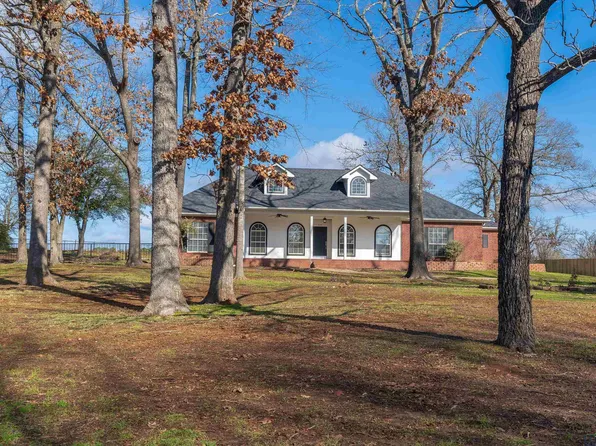 325 Meadowview Rd, Longview, TX 75604