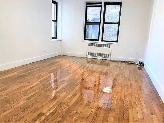 Rented by Lang Realty LLC | media 27