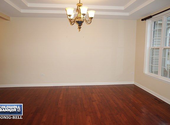 3rd image of 25144 W Glen Oaks Ln