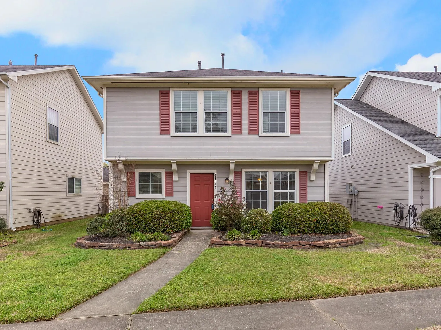 3 bed, 2.5 bath, 1508 sqft, $1,800 — Photo 1