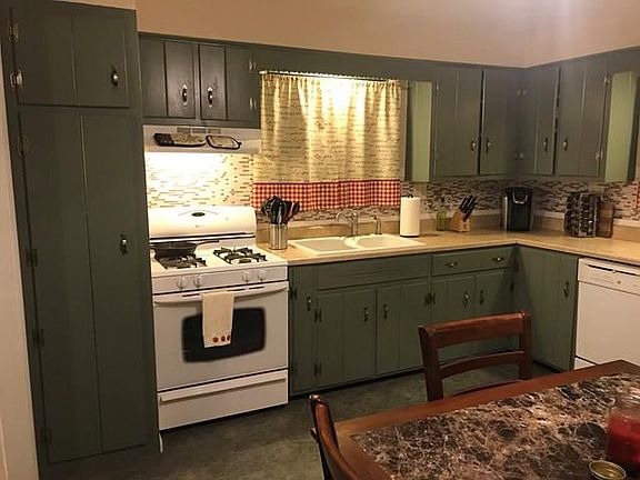 5th image of 346 Grant St