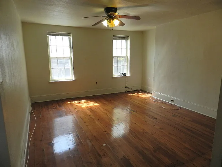 511 S 15th St #2R — Photo 6