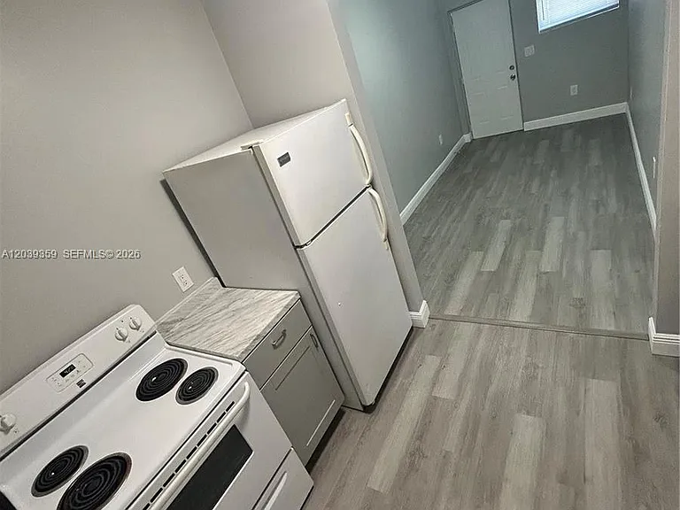 1740 NW 1st Pl #5 — Photo 3