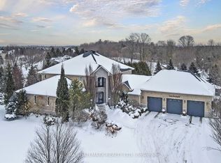 14 Robert Gray Rd, Whitchurch Stouffville, ON L4A 1M4