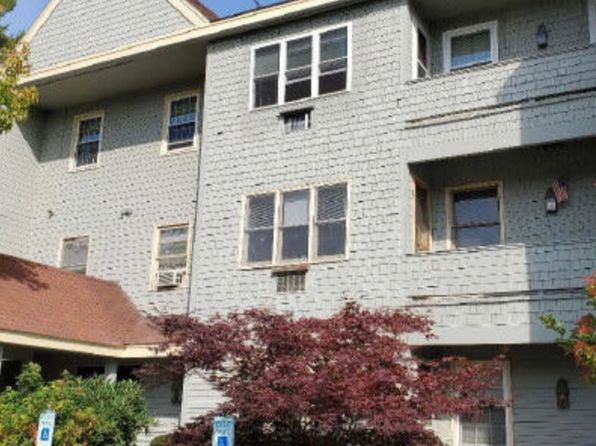 14 Turnbuckle Ln APT 3