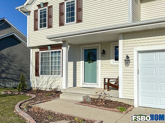 4th image of 665 SE Wood Creek Dr