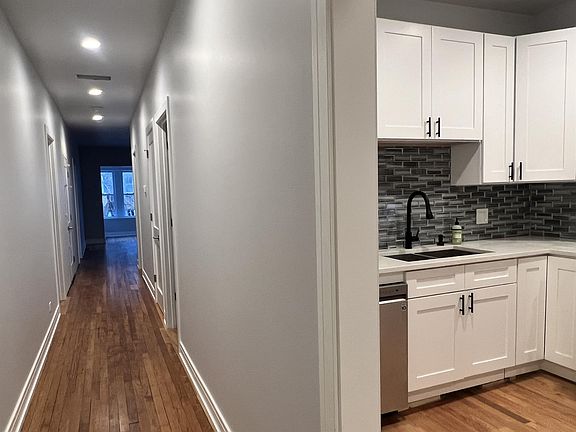 5th image of 4948 N Albany Ave