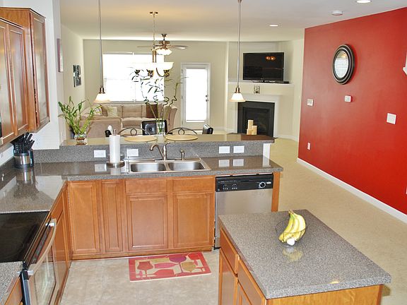 Excellent Counter Top Space