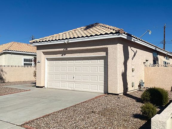 2nd image of 132 Wildshire Way