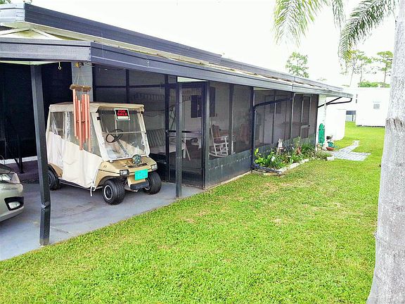 Side View Screened-in Patio