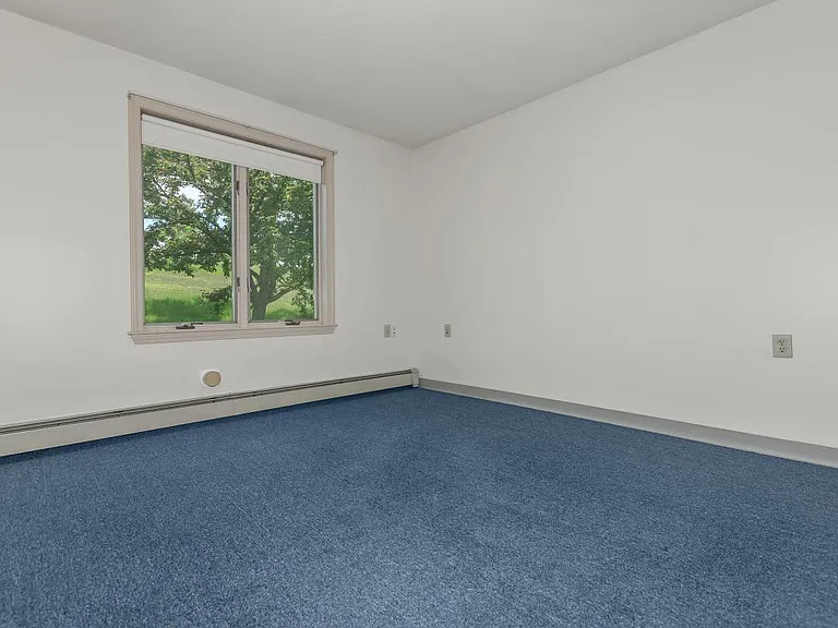 5753 Bennoch Rd — Photo 6