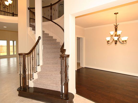 5th image of 659 Vale Ct