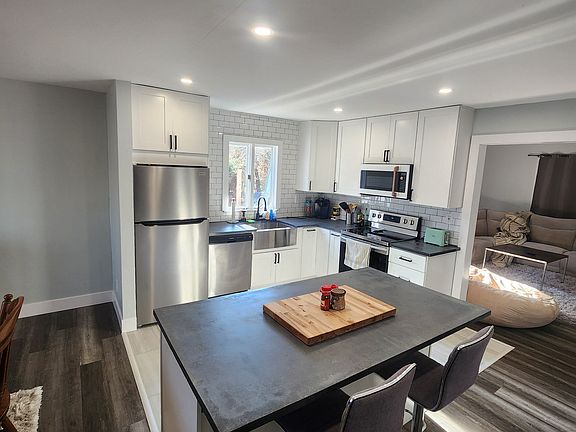 4th image of 38 Cedar Dr