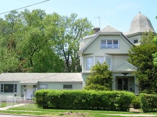 243 Park Avenue, Yonkers, NY 10703