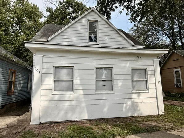 504 S East St, Clinton, IL 61727