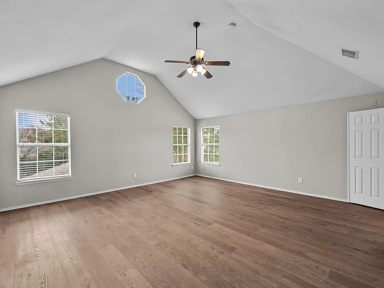2421 Kittyhawk Dr — Photo 15