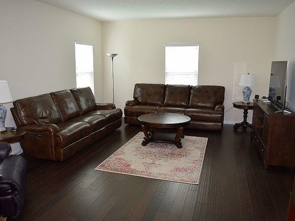 5th image of 3895 Carberry Dr #38