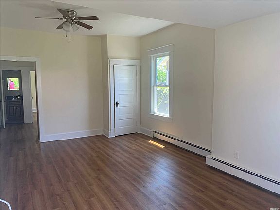 3rd image of 8 Boulevard Ave