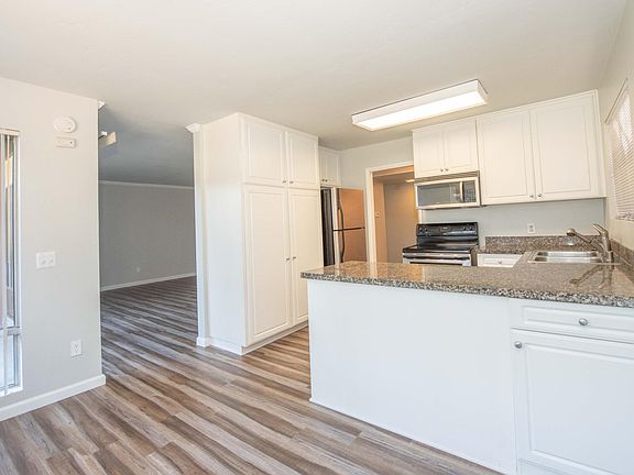 5th image of 17141 W Bernardo Dr Unit 108