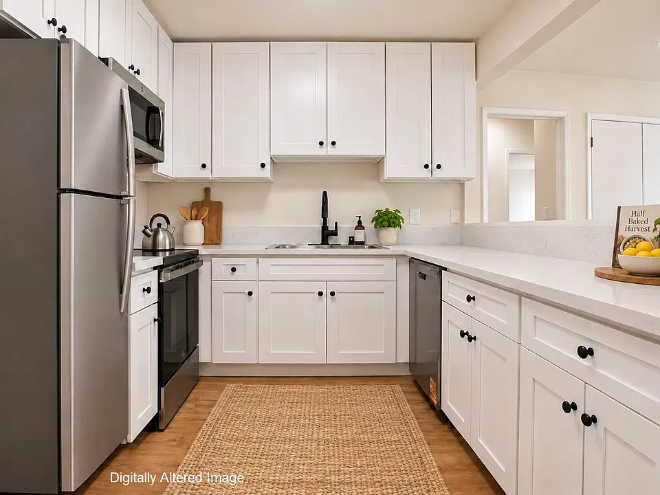 Lindley Apartments