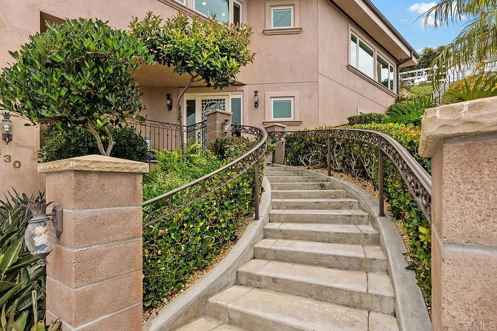 4 bed, 3.5 bath, 3545 sqft, $9,200 — Photo 3